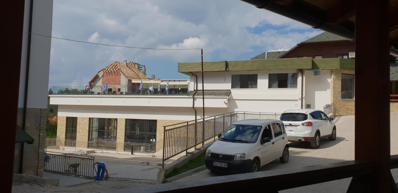 Apartman Konak 23-4 ซลาตีบอร์ ภายนอก รูปภาพ